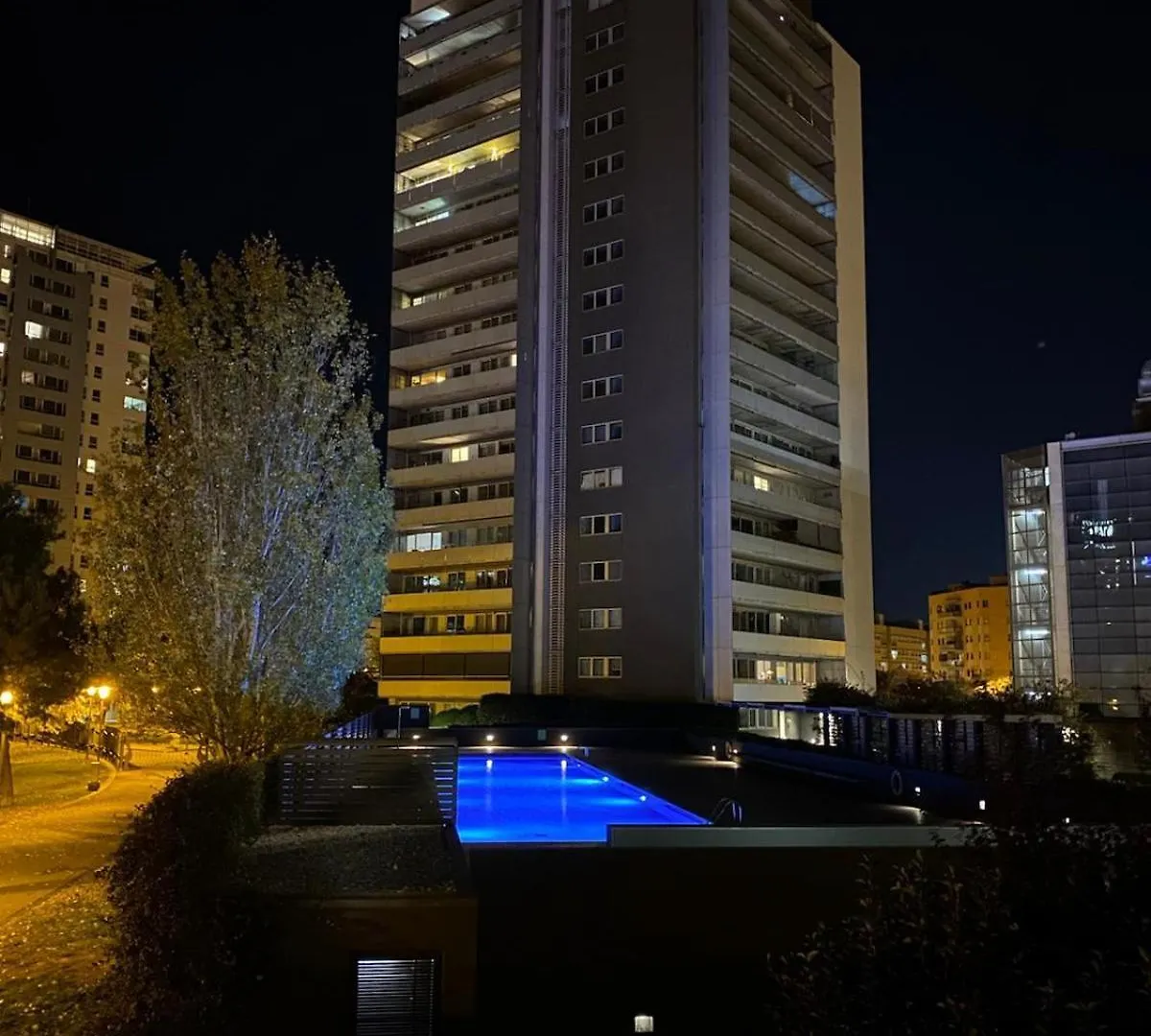Bright & Fully Equipped 2Br Apartment, 3 Min From Beach, Surrounded By Parks Barcelona Spain