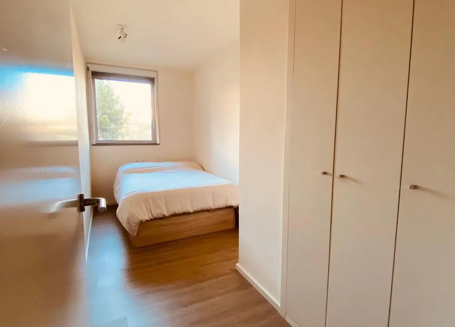 Bright & Fully Equipped 2Br Apartment, 3 Min From Beach, Surrounded By Parks Barcelona
