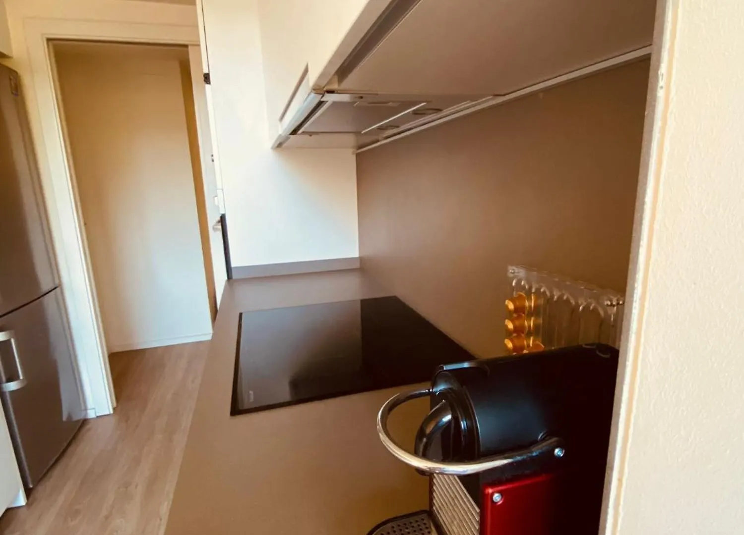 Bright & Fully Equipped 2Br Apartment, 3 Min From Beach, Surrounded By Parks Barcelona Spain