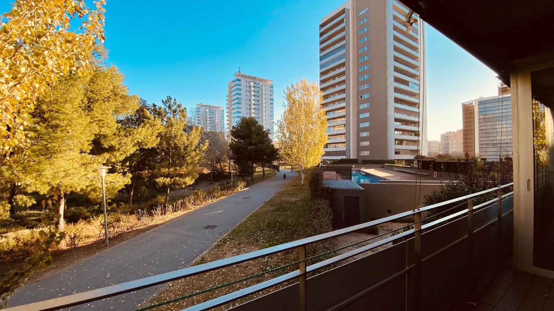 Bright & Fully Equipped 2Br Apartment, 3 Min From Beach, Surrounded By Parks Barcelona Spain